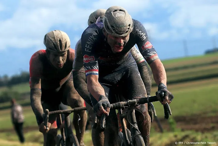 van der poel strijdend ten onder gegaan