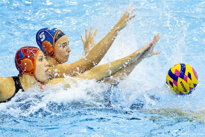 waterpolosters in wk finale tegen europees kampioen spanje