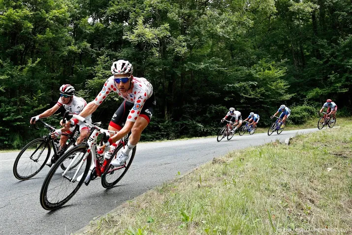wellens grijpt de macht in binckbank tour