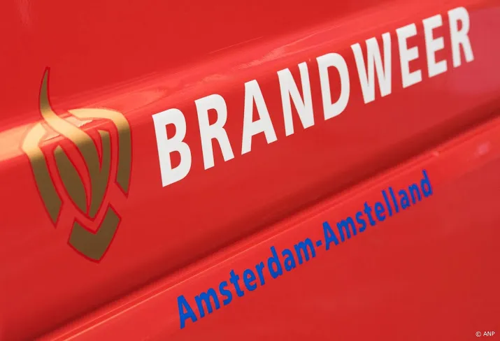 10 mensen gered uit woning na brand schiedam