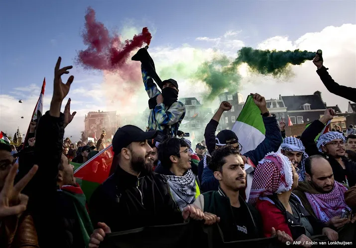 15 000 deelnemers bij pro palestina mars drie aanhoudingen