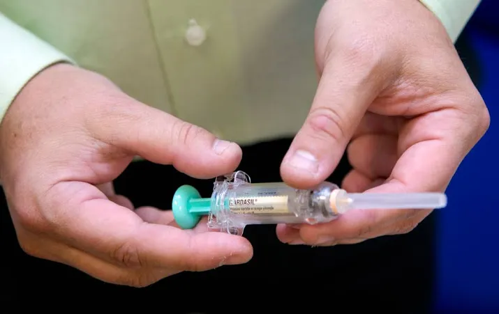 16 jarigen gevraagd zich in te laten enten