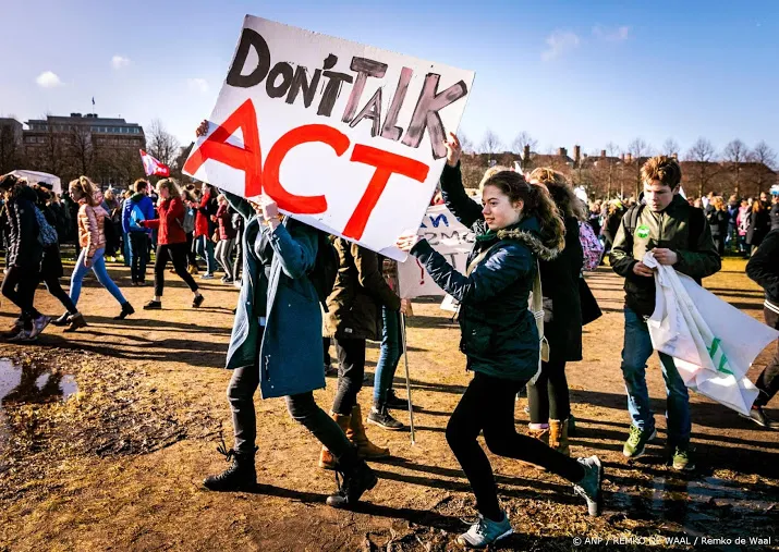 1700 wetenschappers steunen klimaatstakers