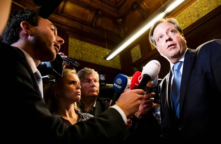 200 aangiftes tegen pechtold om gift