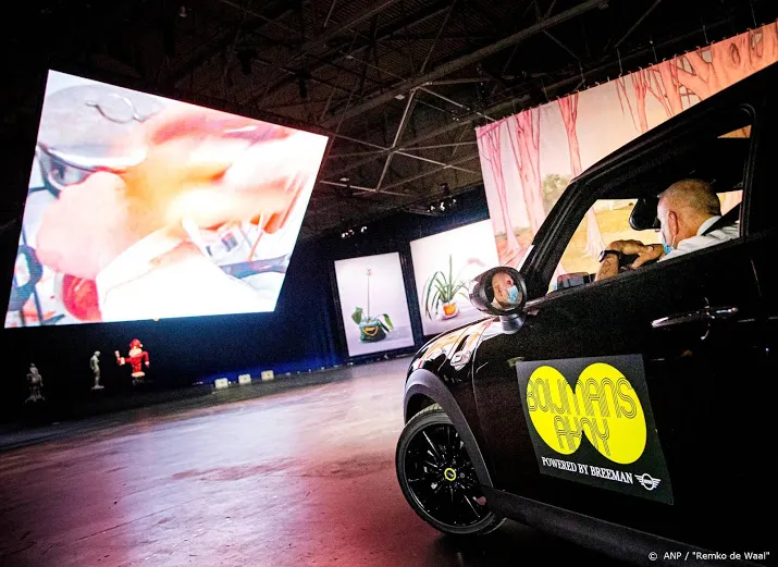 22 000 bezoekers drive thru expo boijmans in ahoy rotterdam