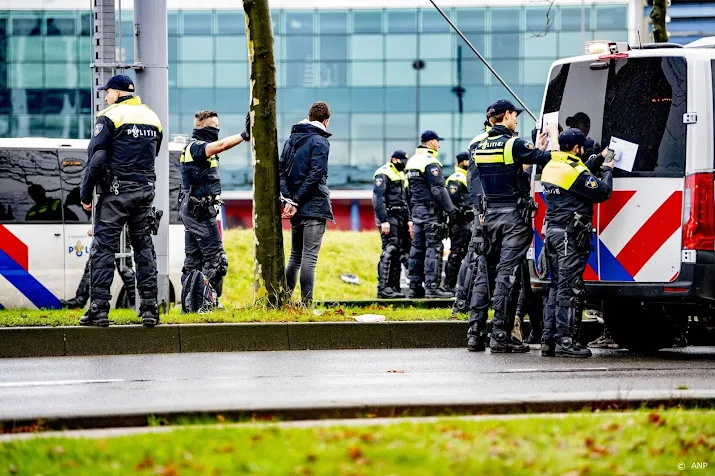 22 mensen opgepakt in aanloop naar feyenoord olympique marseille