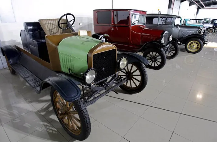 220 oude fords onder de hamer in hillegom