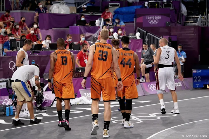 33 basketballers verliezen van rusland en zijn klaar op spelen