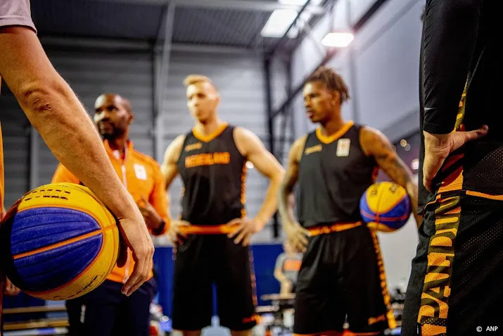 3x3 basketballers verliezen openingsduel van servie