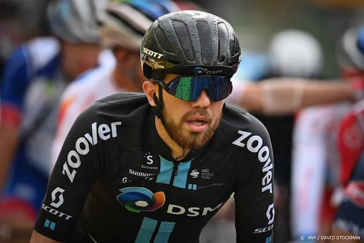 4 nederlandse renners uit ronde van belgie na fietsendiefstal