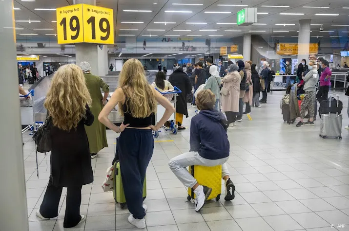 61 van 600 passagiers zuid afrika besmet met coronavirus