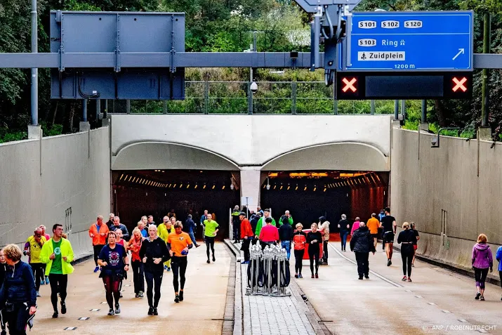 8000 mensen bij festiviteiten rond maastunnel