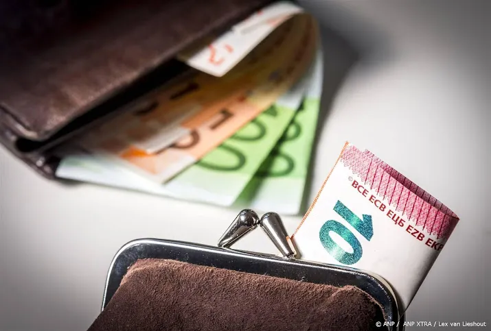 85 procent plus 50 euro per maand meer loon voor rijksambtenaren