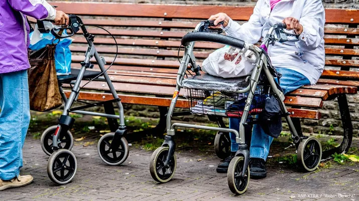 9 procent van nederlanders voelde zich ernstig eenzaam