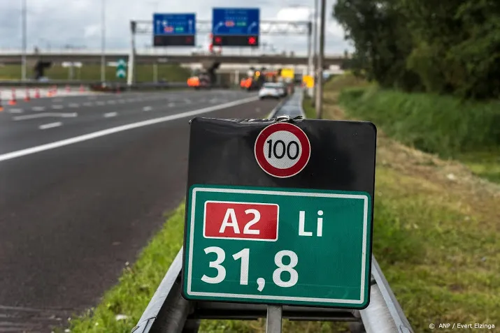 a2 dicht bij holendrecht lange files