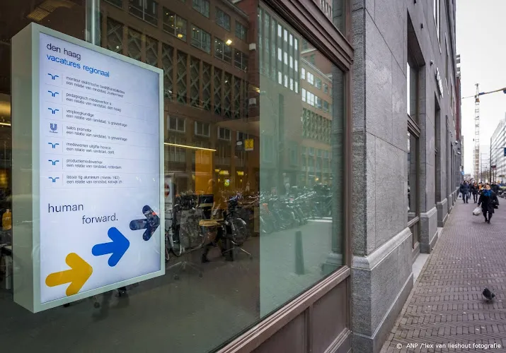 aandacht voor kwartaalcijfers randstad op herstellend damrak