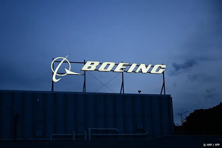 aandeel boeing weer onder druk nu united over bestelling twijfelt