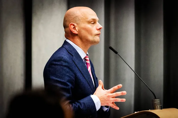aangifte wethouder arnhem om doodsbedreiging
