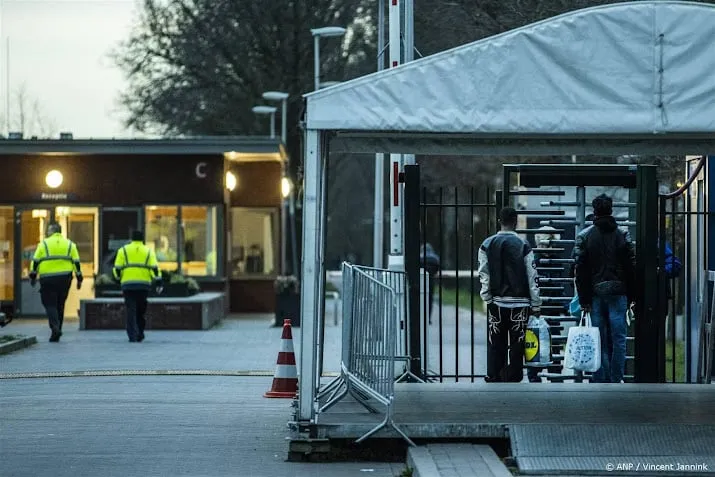 aanmeldcentrum ter apel opnieuw overvol