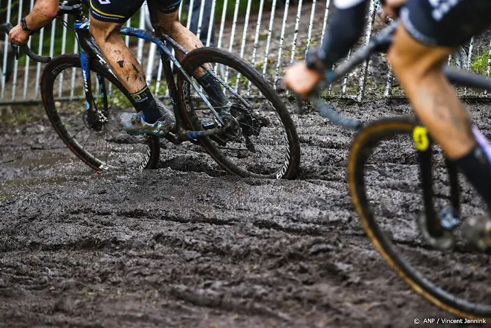 aanpassingen parcours nk veldrijden wegens waterpeil waal