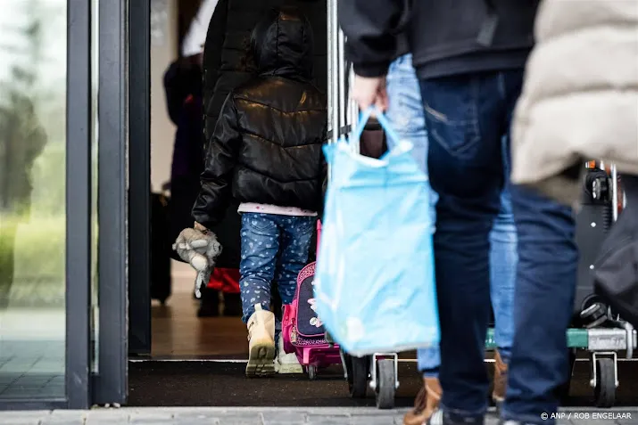 aantal asielzoekers neemt iets toe vorige week 1100 aanvragen