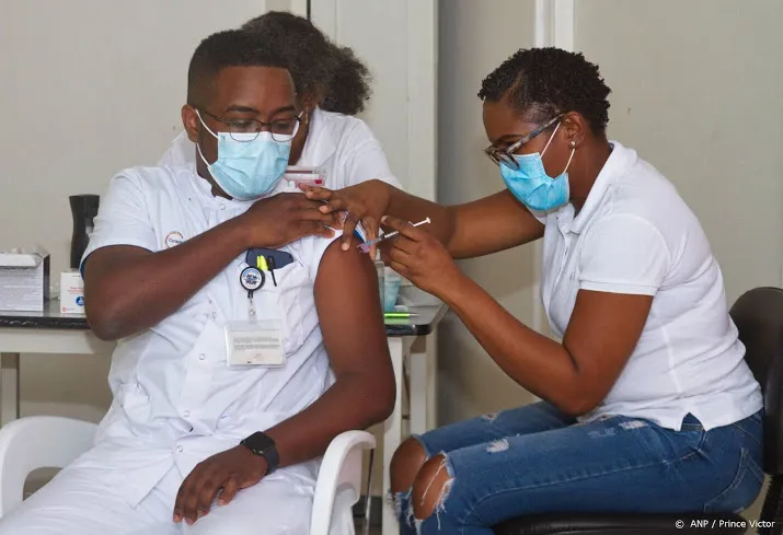 aantal coronabesmettingen stijgt weer op curacao