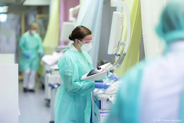 aantal coronapatienten in ziekenhuizen nauwelijks hoger