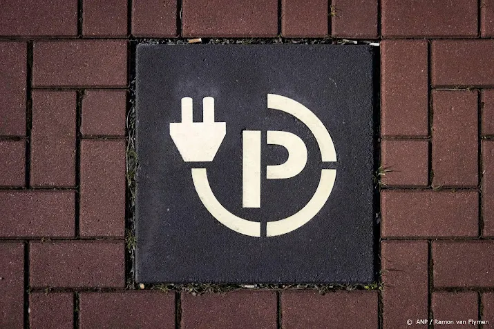 aantal laadpunten elektrische autos in jaar 30 procent gestegen