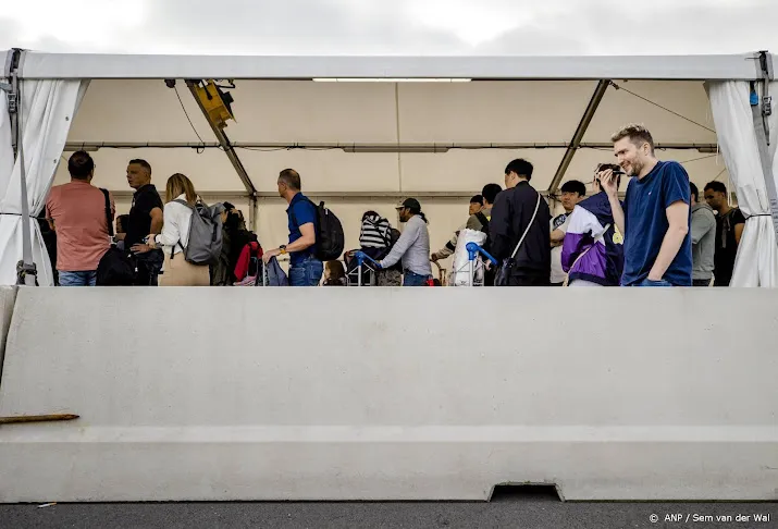 aantal passagiers schiphol augustus nog niet op niveau pre corona