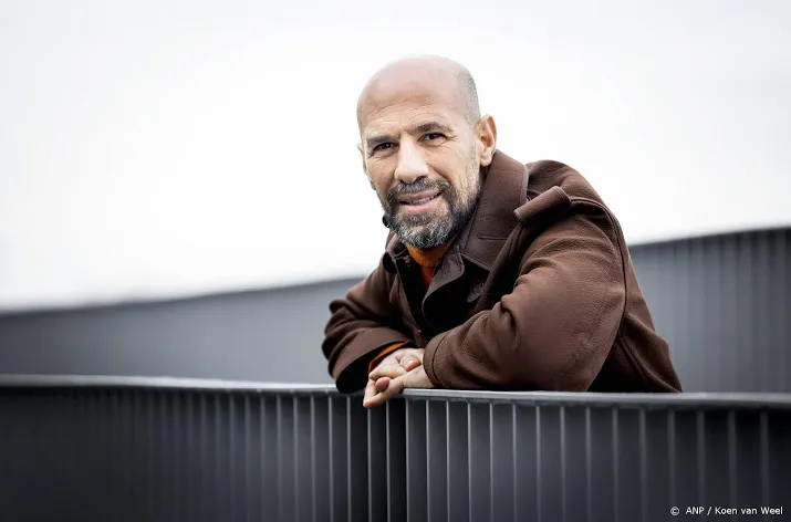 abdelkader benali brengt voordracht 4 mei uit als boek