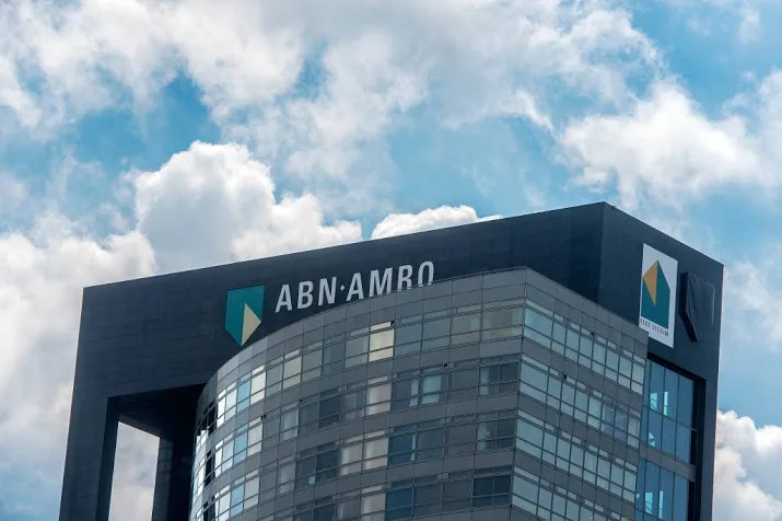 abn amro gaat snijden in zakenbank