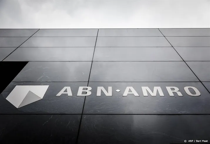 abn amro promoveert weer naar de aex