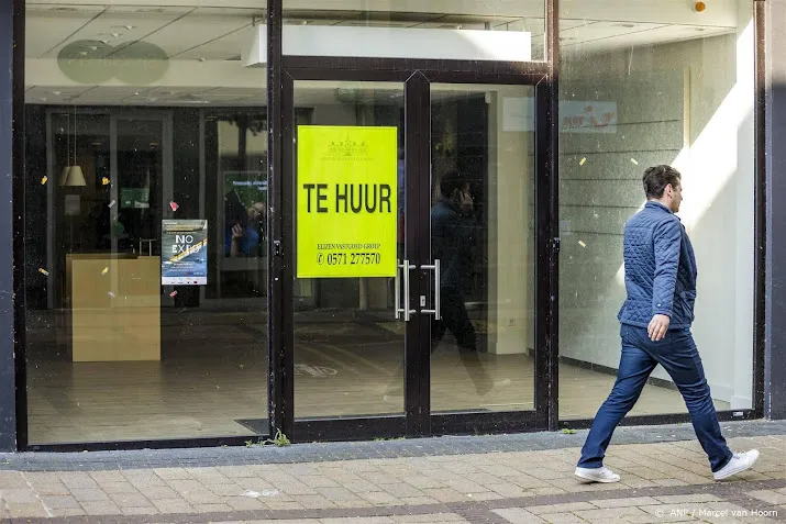 abn amro winkelstraat wordt leger toch ook kansen pandeigenaren