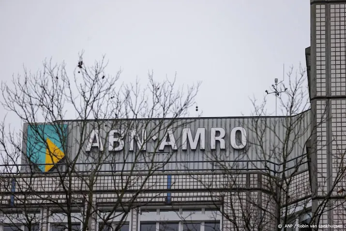 abn amro ziet financieel topman lars kramer vertrekken
