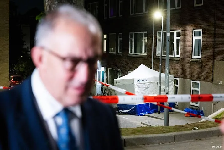 aboutaleb na bezoek wijkcentrum mensen hebben het niet meer