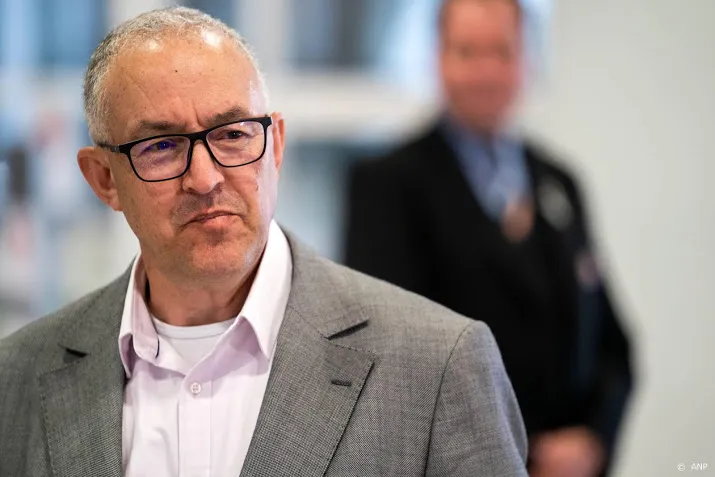 aboutaleb praat met studentenverenigingen over coronabesmettingen
