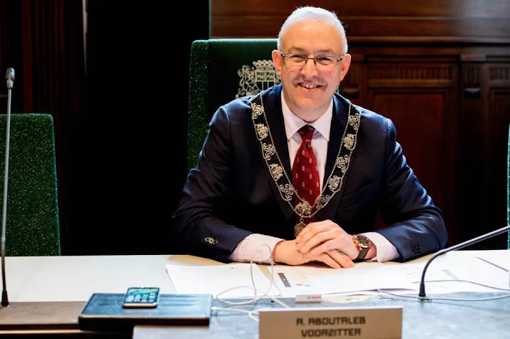 aboutaleb raadsleden grote stad onderbetaald