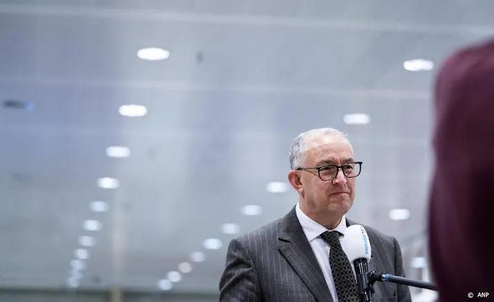 aboutaleb steunt burgemeester en bewoners kiev in brief
