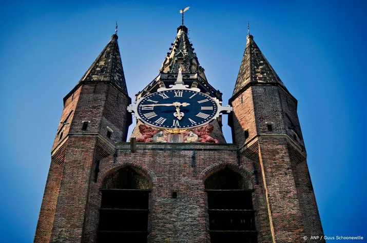 absurdistisch huis in oude kerk delft