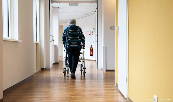 accountants zeer grote zorgen om financien ouderenzorg