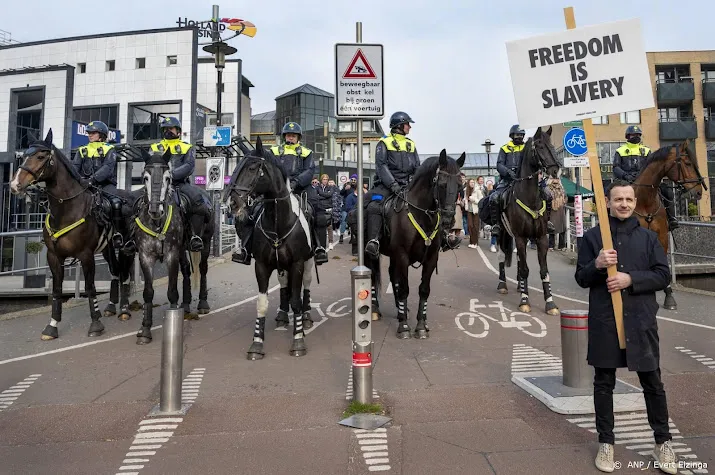 acht aanhoudingen bij demonstratie op museumplein