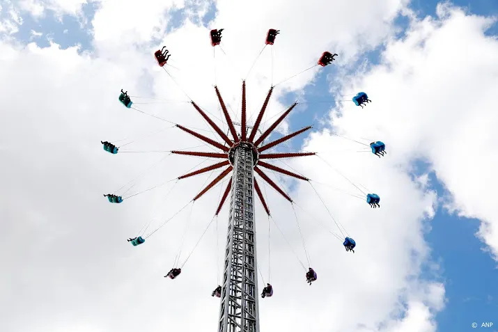 acht gewonden door incident met zweefmolen op kermis venray