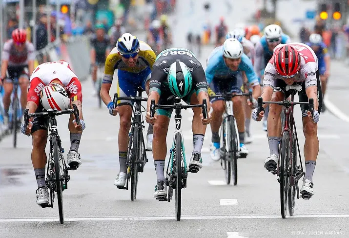 ackermann klopt boy van poppel in fourmies