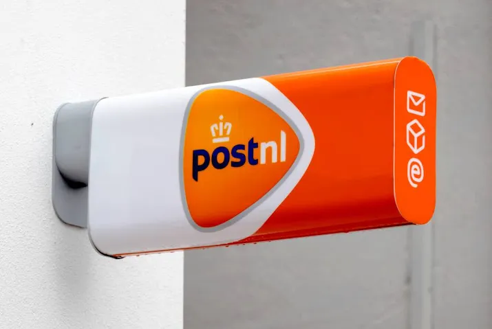 acm houdt vast aan openstellen netwerk postnl