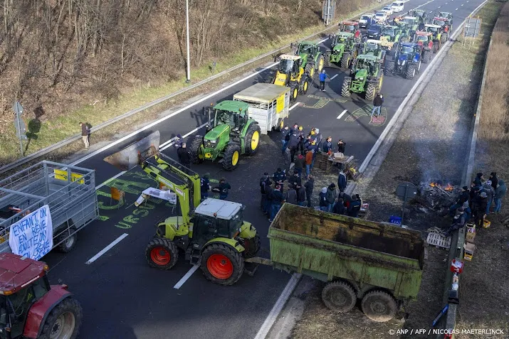 actie belgische boeren zorgt voor vertraging e19 breda antwerpen