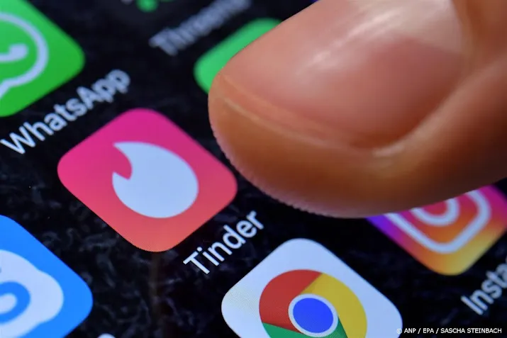 activistische druk op eigenaar datingapp tinder groeit