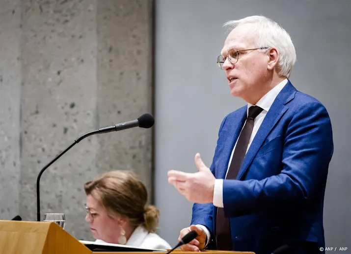 adema denkt toch aan kleinere brandcompartimenten in stallen