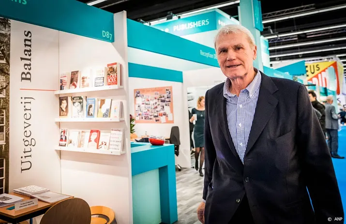 adriaan van dis en jeroen krabbe in campagne war child