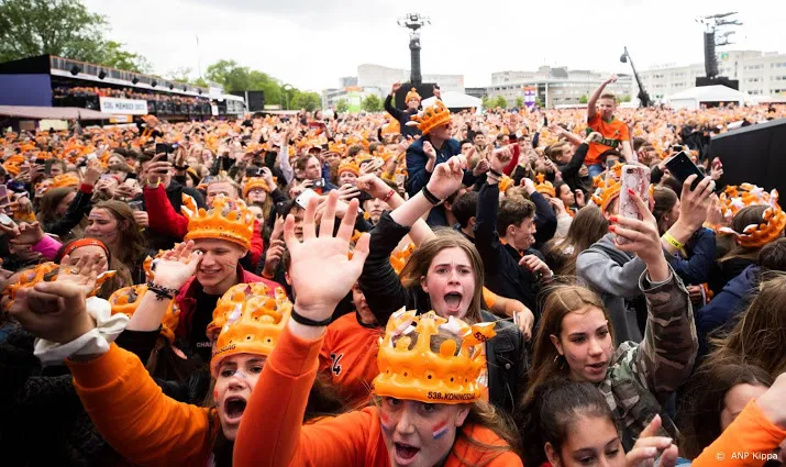 advies geen grote publieksbijeenkomsten met koningsdag