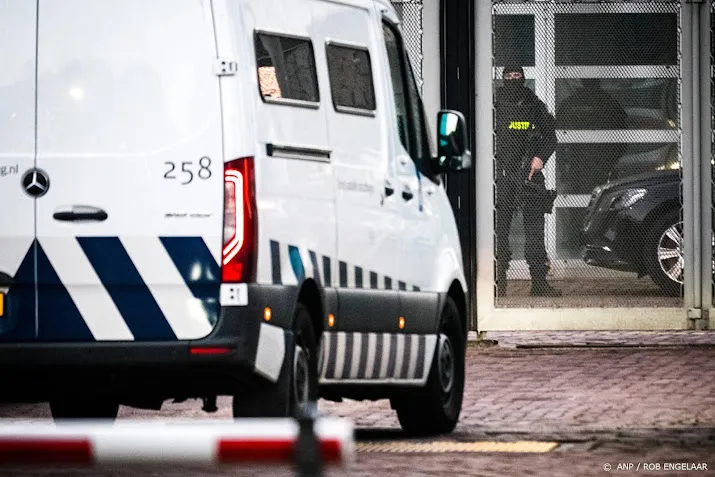 advocaat en neef van taghi blijft voorlopig in de cel